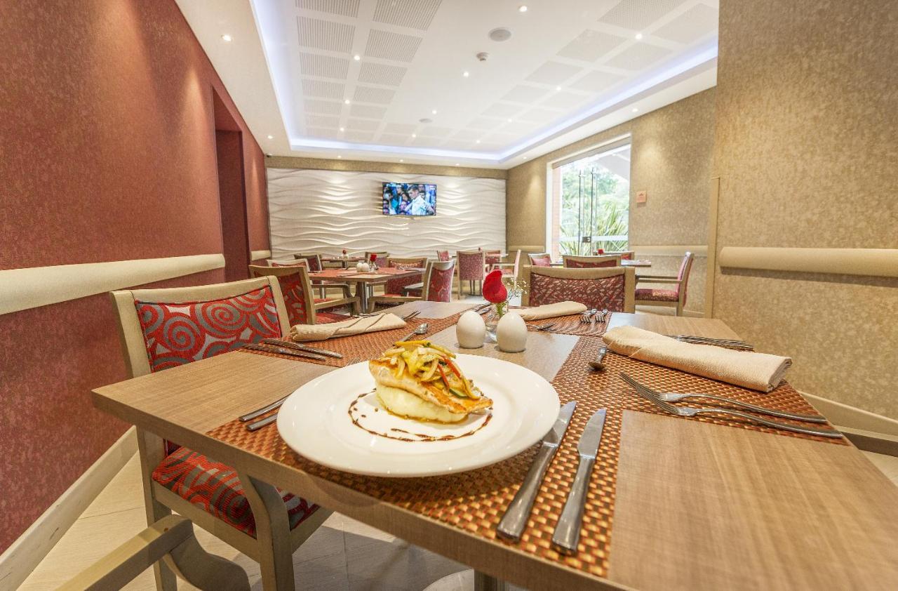Hotel Plaza Suites Μπογκοτά Εξωτερικό φωτογραφία