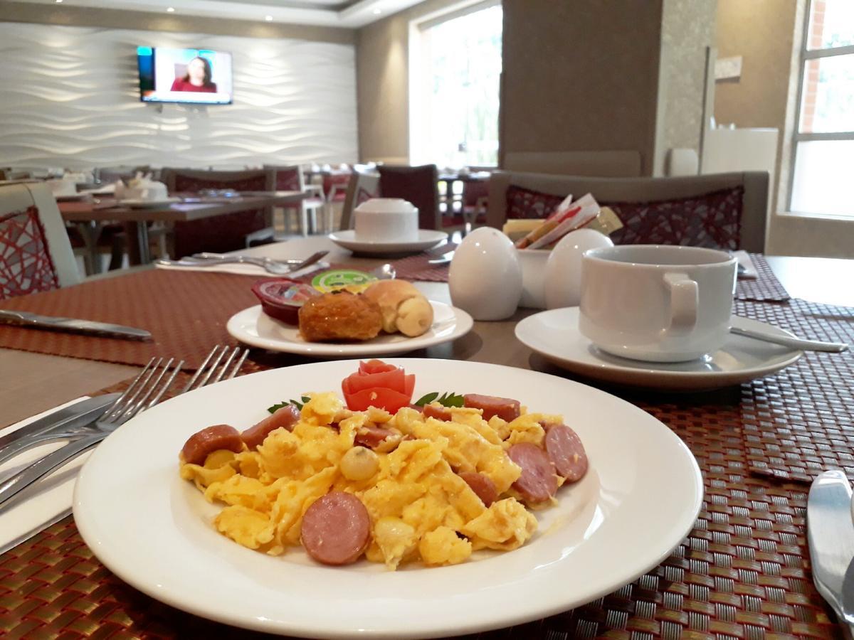 Hotel Plaza Suites Μπογκοτά Εξωτερικό φωτογραφία